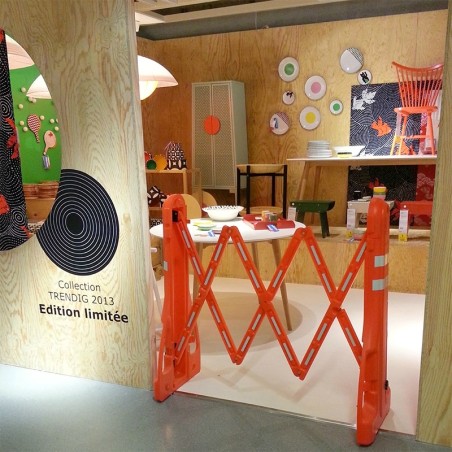 Extendable plastic safety barrier - 2,40m - Viso